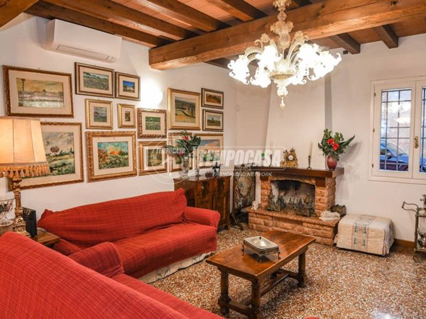 casa indipendente in vendita a Minerbio in zona Tintoria