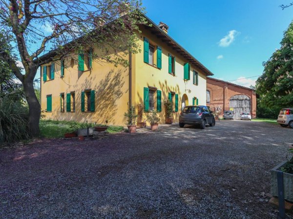 appartamento in vendita a Minerbio in zona San Martino in Soverzano