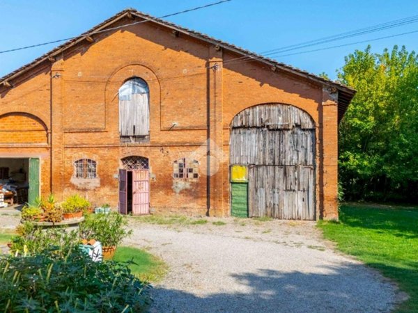 casale in vendita a Minerbio in zona San Martino in Soverzano