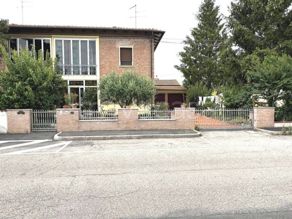 casa indipendente in vendita a Molinella in zona San Martino in Argine
