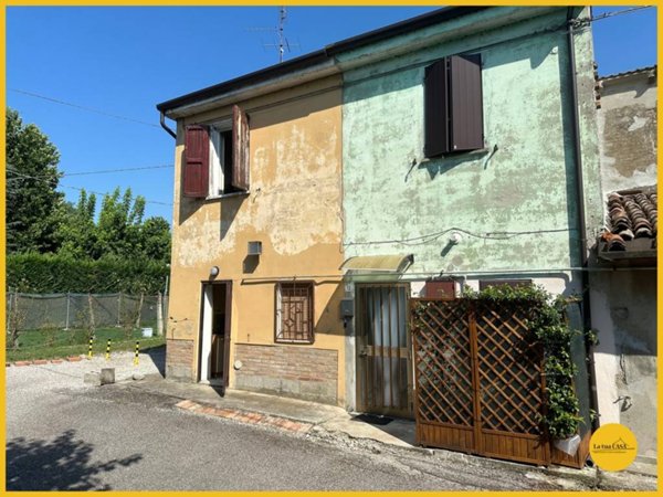casa indipendente in vendita a Molinella in zona San Pietro Capofiume