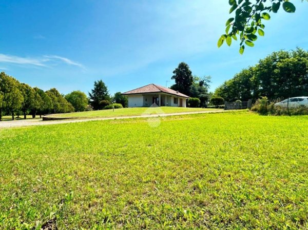 casa indipendente in vendita a Molinella