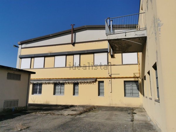 capannone in vendita a Molinella