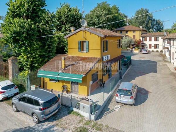 casa indipendente in vendita a Molinella in zona San Pietro Capofiume