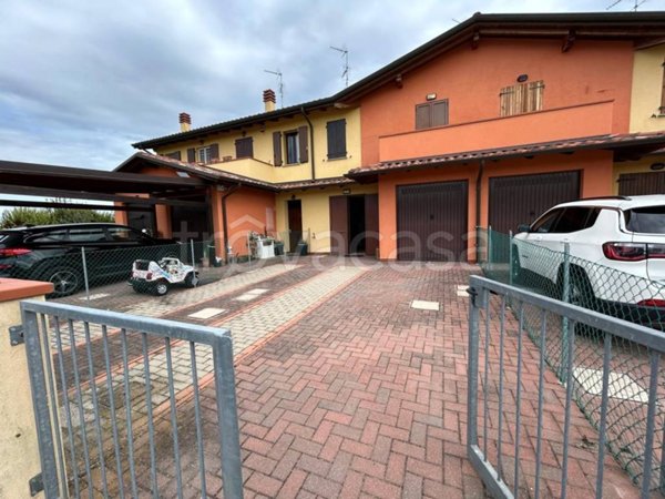 casa indipendente in vendita a Molinella in zona Marmorta