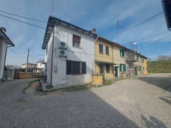casa indipendente in vendita a Molinella in zona San Pietro Capofiume