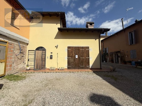 casa semindipendente in vendita a Molinella in zona San Pietro Capofiume