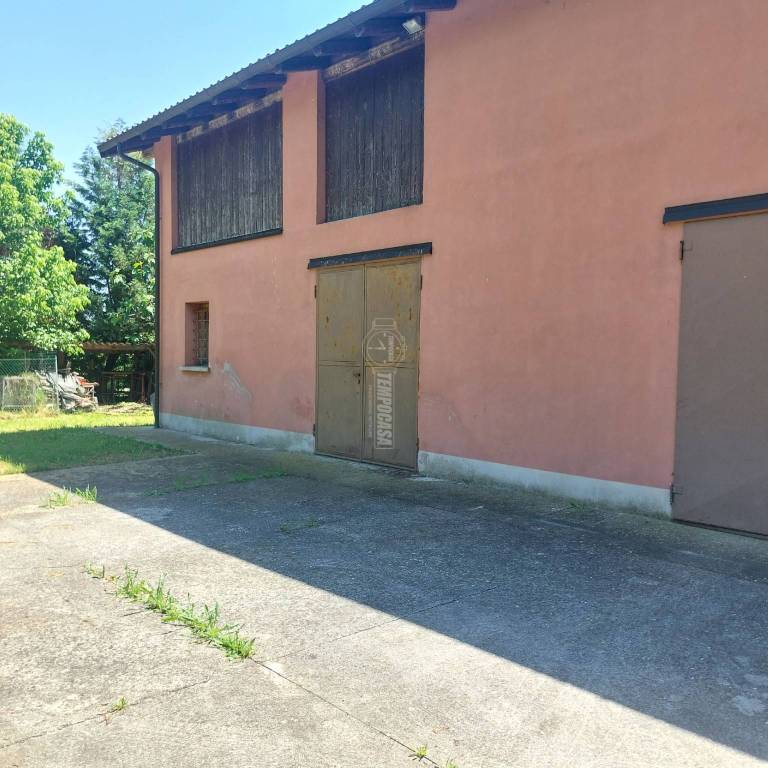 negozio in vendita a Molinella in zona Selva Malvezzi