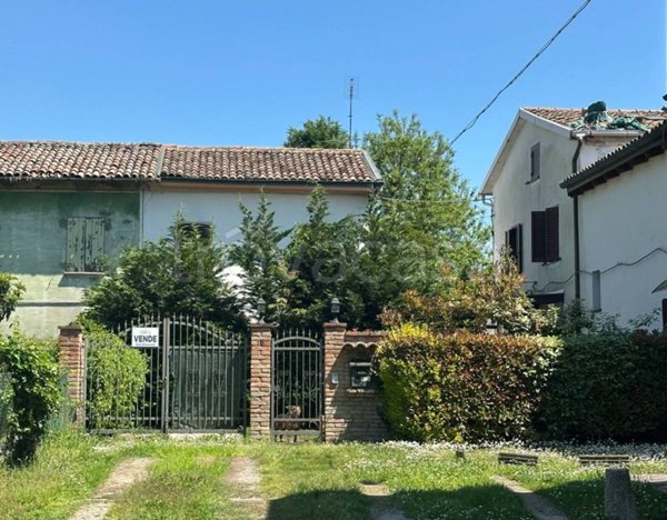 casa indipendente in vendita a Molinella in zona San Pietro Capofiume