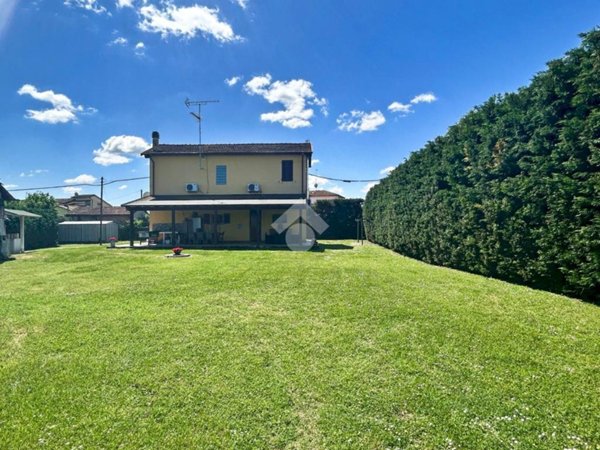 casa indipendente in vendita a Molinella in zona Marmorta
