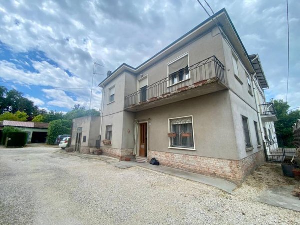 casa indipendente in vendita a Molinella in zona San Pietro Capofiume