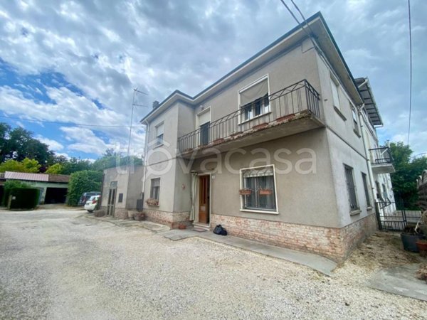 casa indipendente in vendita a Molinella in zona San Pietro Capofiume
