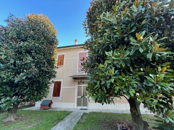 casa indipendente in vendita a Molinella in zona San Pietro Capofiume