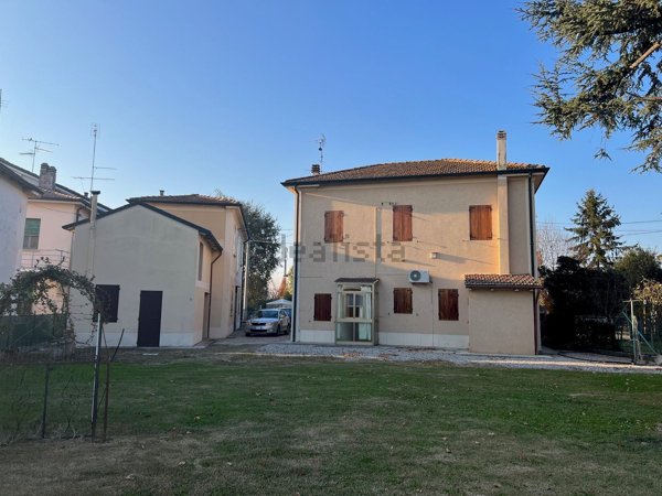 casa indipendente in vendita a Molinella in zona San Pietro Capofiume