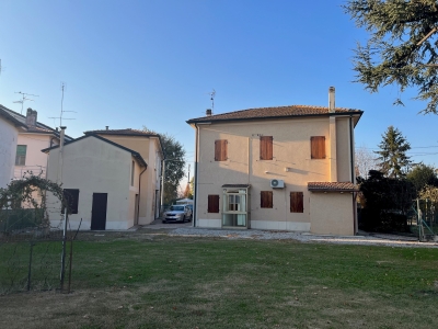 casa indipendente in vendita a Molinella in zona San Pietro Capofiume