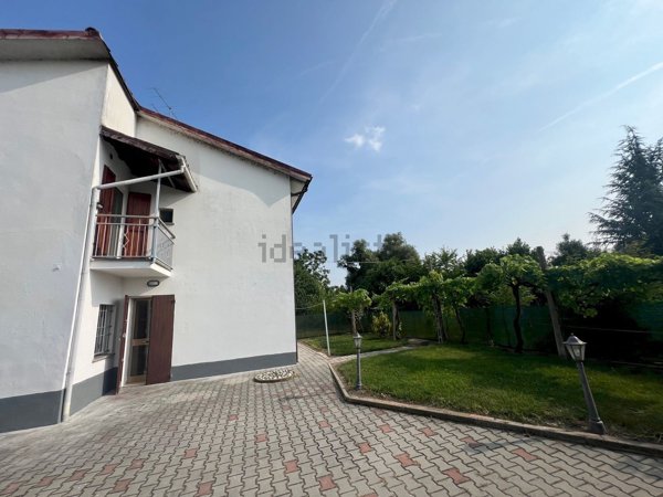 casa indipendente in vendita a Molinella in zona San Pietro Capofiume