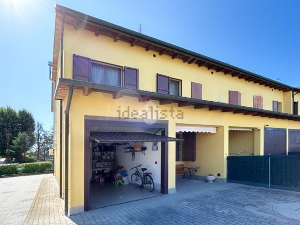 casa indipendente in vendita a Molinella in zona Marmorta