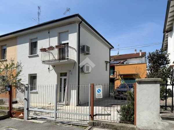 casa indipendente in vendita a Molinella