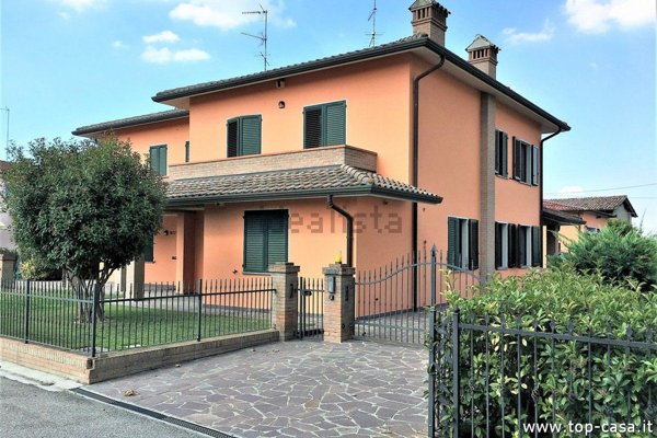 appartamento in vendita a Molinella in zona Marmorta