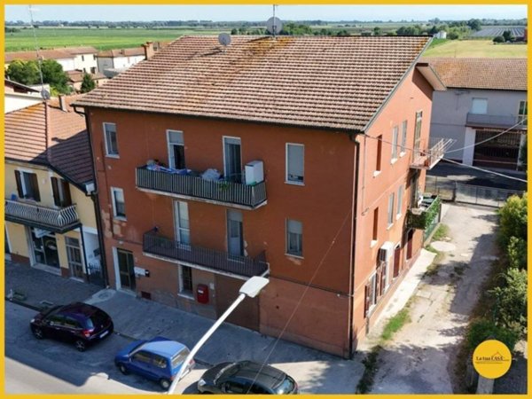 casa indipendente in vendita a Molinella in zona Marmorta