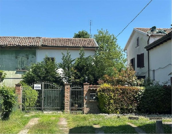 casa indipendente in vendita a Molinella in zona San Pietro Capofiume
