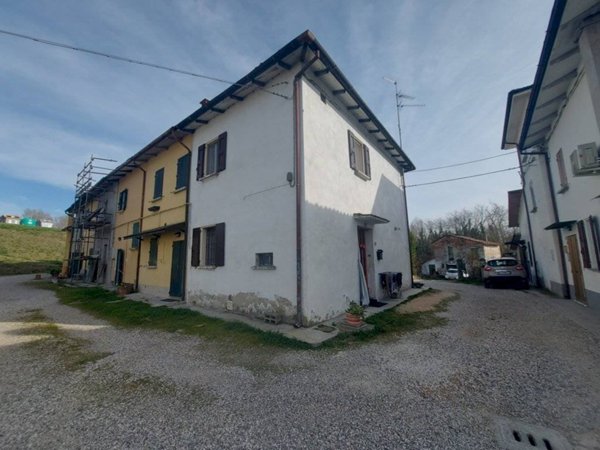 casa indipendente in vendita a Molinella in zona San Pietro Capofiume