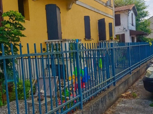 appartamento in vendita a Molinella in zona Marmorta