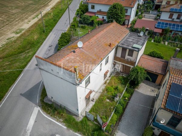 appartamento in vendita a Molinella in zona San Pietro Capofiume