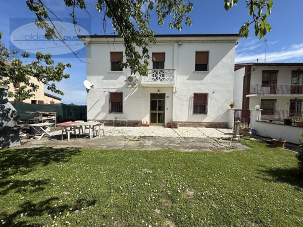 casa indipendente in vendita a Molinella in zona Marmorta