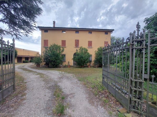 casa indipendente in vendita a Molinella