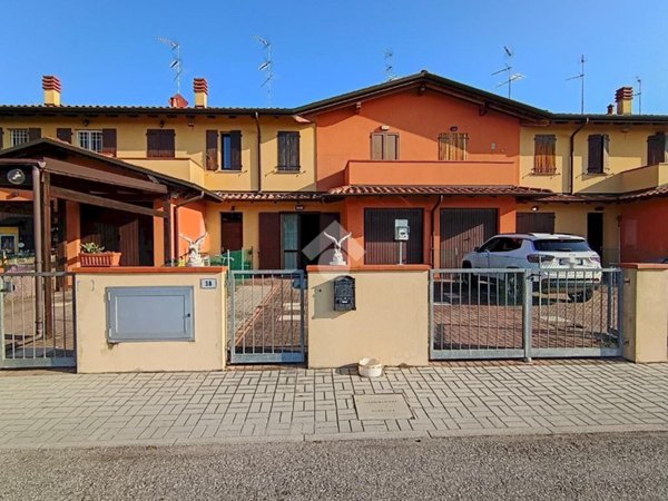 casa indipendente in vendita a Molinella in zona Marmorta
