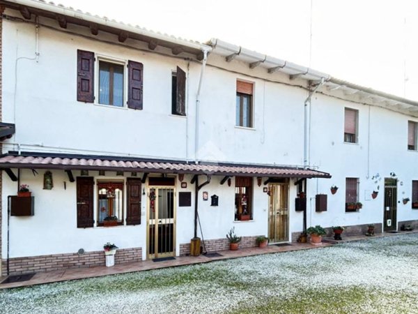 casa indipendente in vendita a Molinella in zona San Pietro Capofiume