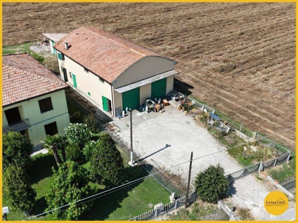 locale commerciale in vendita a Molinella