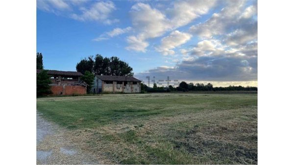 casa indipendente in vendita a Molinella in zona Selva Malvezzi
