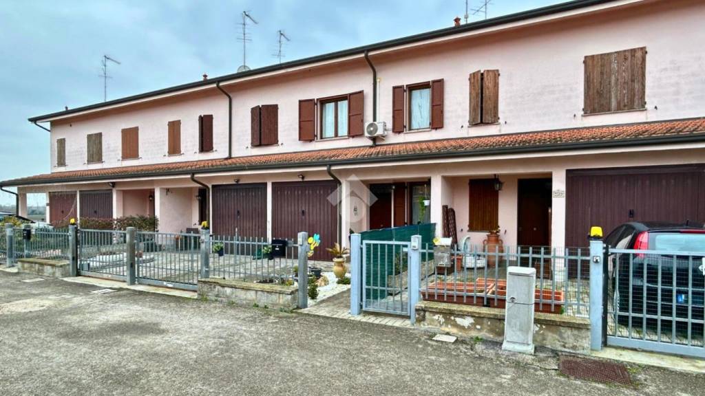 casa indipendente in vendita a Molinella in zona San Martino in Argine