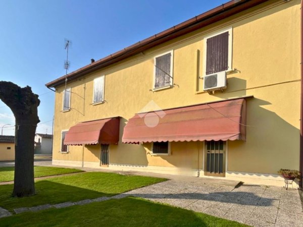casa indipendente in vendita a Molinella in zona Marmorta