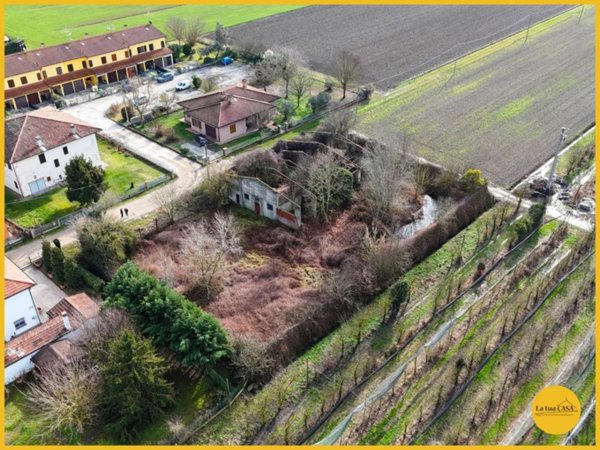 terreno edificabile in vendita a Molinella in zona Marmorta