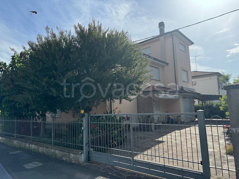 casa indipendente in vendita a Molinella