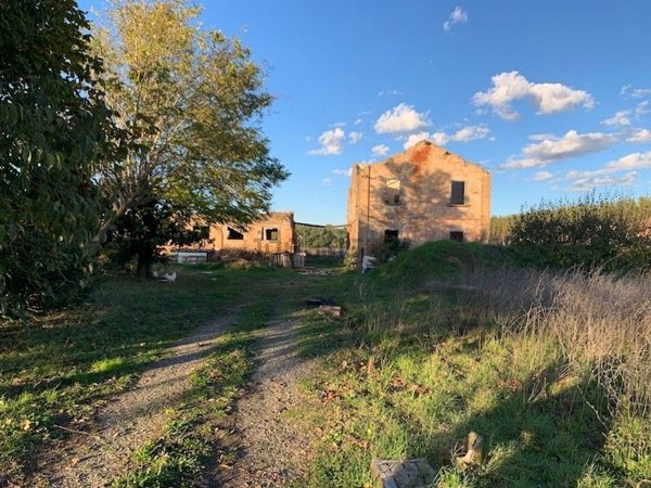 casale in vendita a Molinella in zona Marmorta