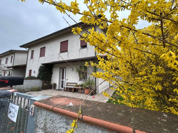 casa indipendente in vendita a Molinella