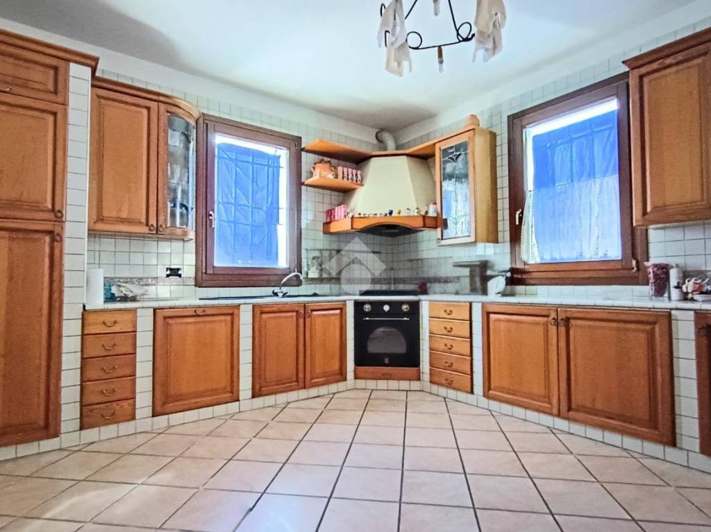 casa indipendente in vendita a Molinella in zona San Pietro Capofiume