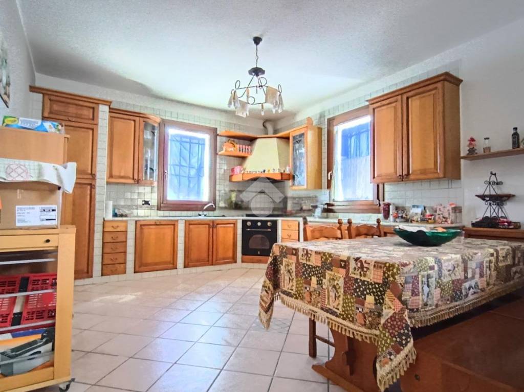 casa indipendente in vendita a Molinella in zona San Pietro Capofiume