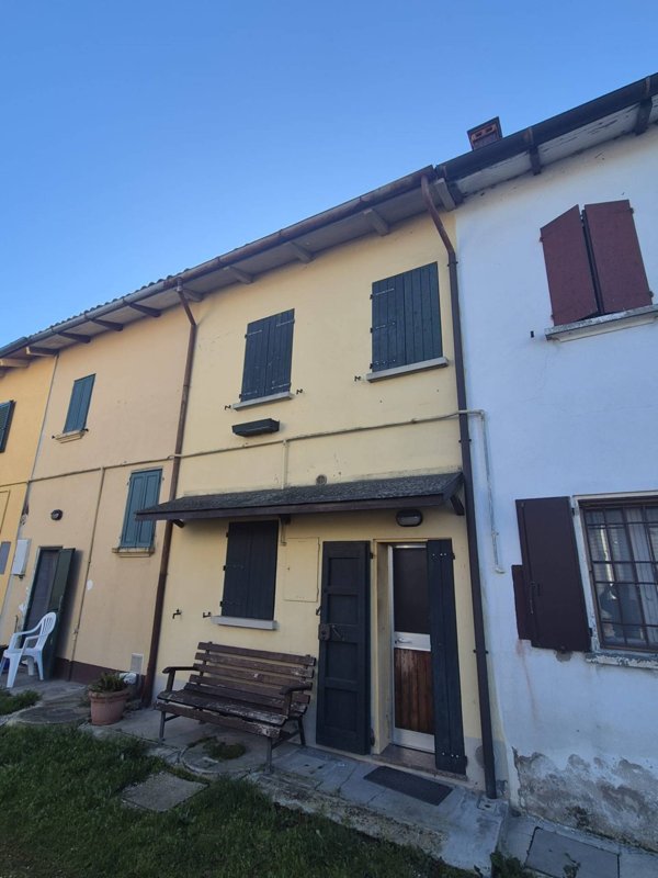 casa indipendente in vendita a Molinella in zona San Pietro Capofiume