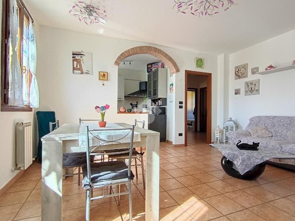 appartamento in vendita a Molinella in zona Marmorta