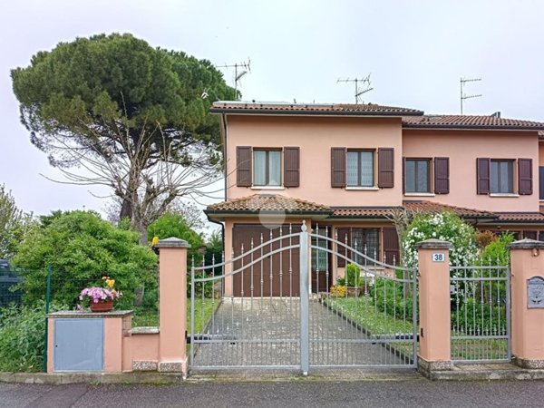casa indipendente in vendita a Molinella in zona San Martino in Argine