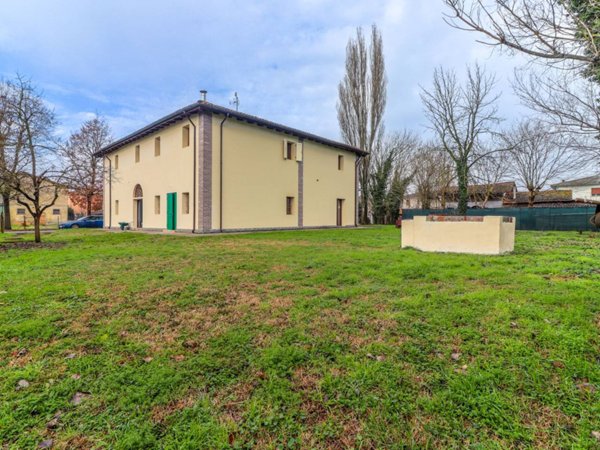 casa indipendente in vendita a Molinella