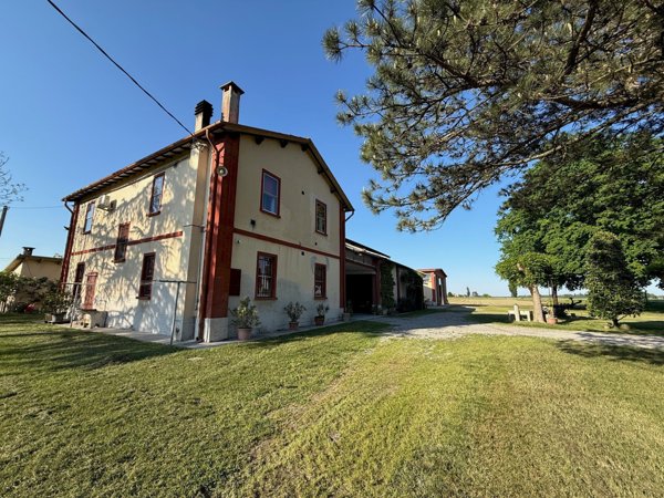 casa indipendente in vendita a Molinella