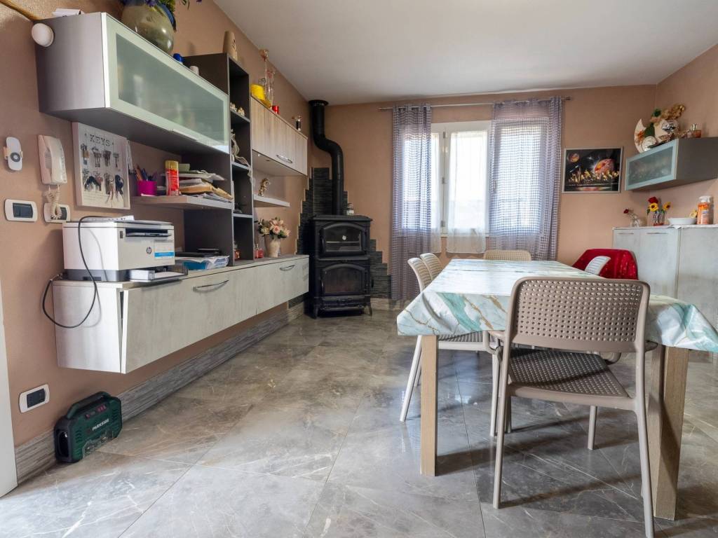 casa indipendente in vendita a Molinella in zona Marmorta