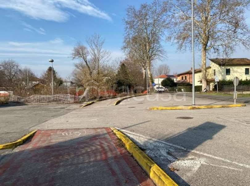 appartamento in vendita a Molinella in zona Marmorta