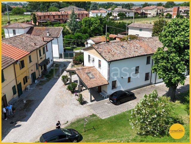 casa indipendente in vendita a Molinella in zona San Pietro Capofiume